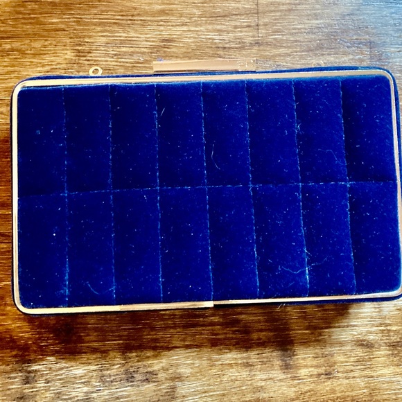 Blue pursue with gold chain. Never used. - Picture 3 of 5